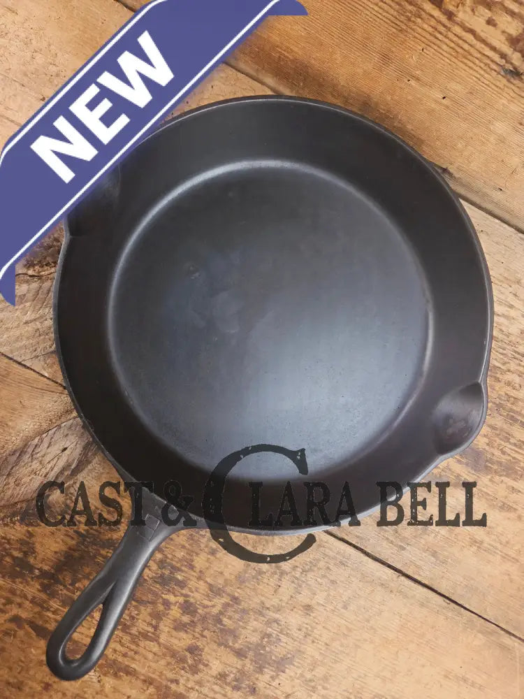 Big beautiful bacon skillet. Griswold #9 Cast Iron Skillet with Small Block Logo 710 F Skillet