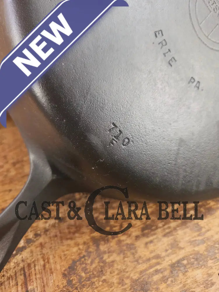 Big beautiful bacon skillet. Griswold #9 Cast Iron Skillet with Small Block Logo 710 F Skillet