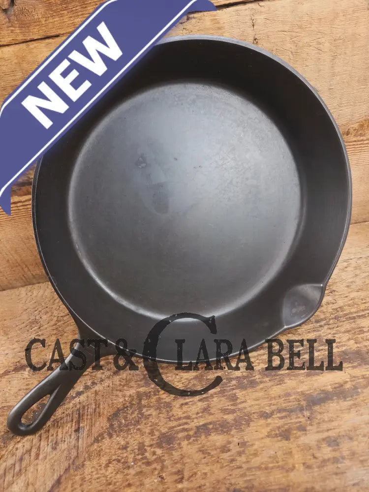 Big beautiful bacon skillet. Griswold #9 Cast Iron Skillet with Small Block Logo 710 F Skillet
