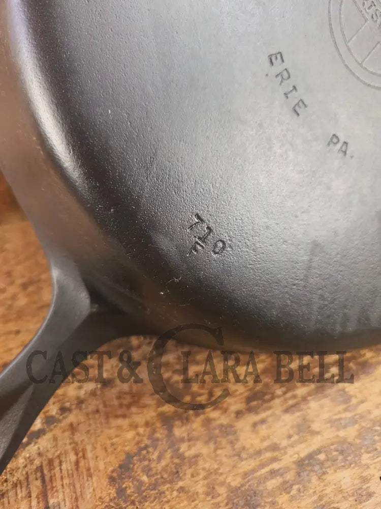 Big beautiful bacon skillet. Griswold #9 Cast Iron Skillet with Small Block Logo 710 F Skillet