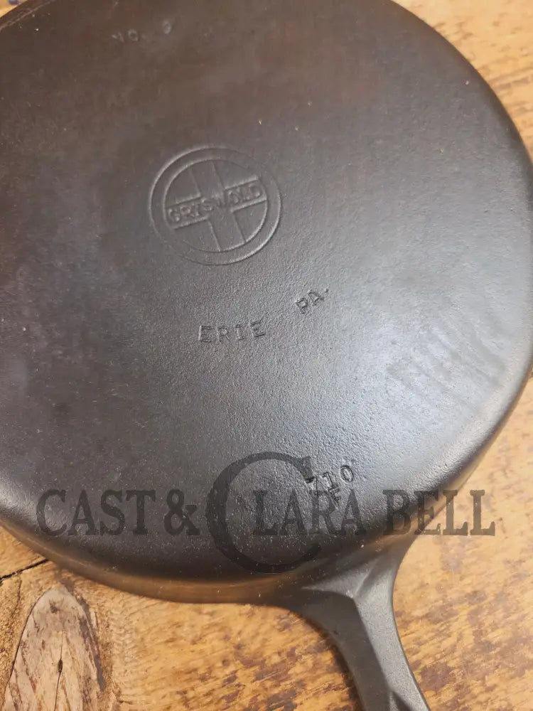 Big beautiful bacon skillet. Griswold #9 Cast Iron Skillet with Small Block Logo 710 F Skillet