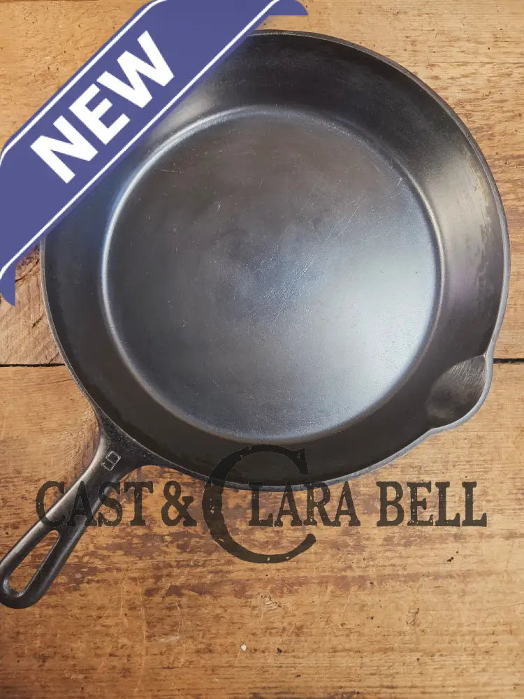Big beautiful bacon skillet. Griswold #9 Cast Iron Skillet with Small Block Logo 710 H Skillet