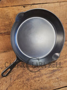 Big beautiful bacon skillet. Griswold #9 Cast Iron Skillet with Small Block Logo 710 H Skillet