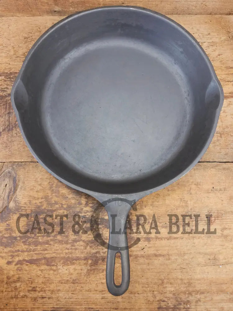 1930’s Big Wagner #10 Skillet 11 3/4 inch skillet Made in USA W. Great bacon skillet sleek glassy surface! SC24