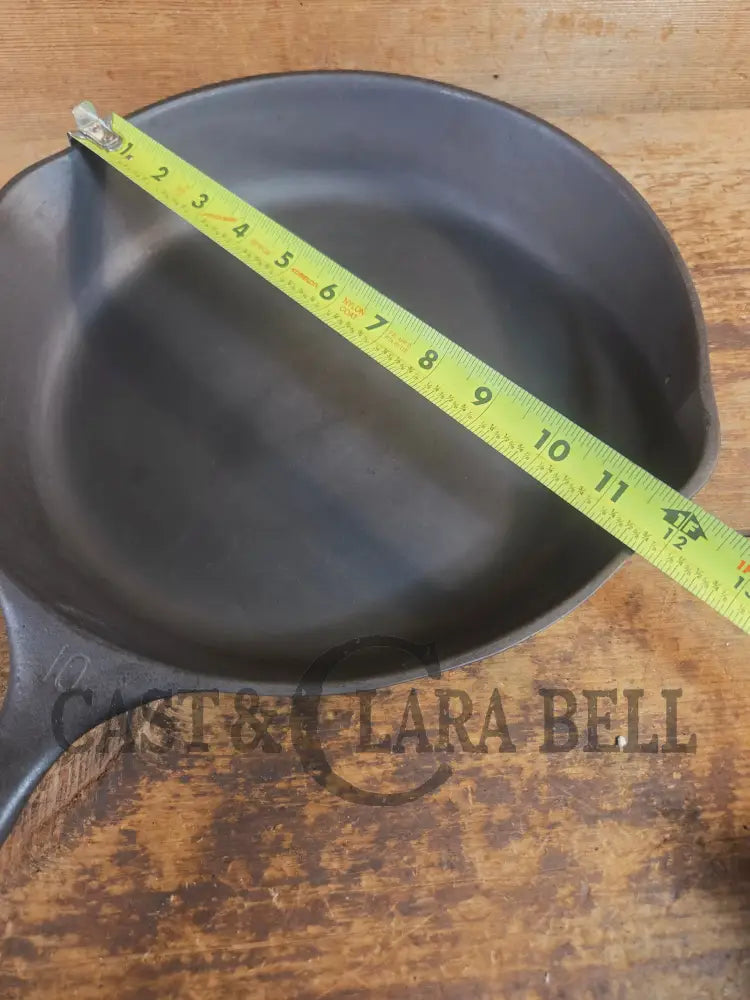Big 1930’s Wagner Ware #10 Cast Iron Skillet with Stylized Logo 1060 E. Great Bacon skillet! SCF24 - Skillet