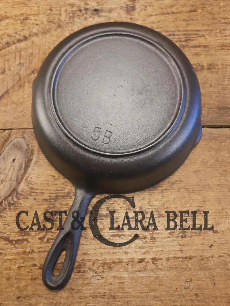 Birmingham Stove & Range 1940’s era Red Mountain Series #5 Skillet with Heat Ring. Near mint! Skillet