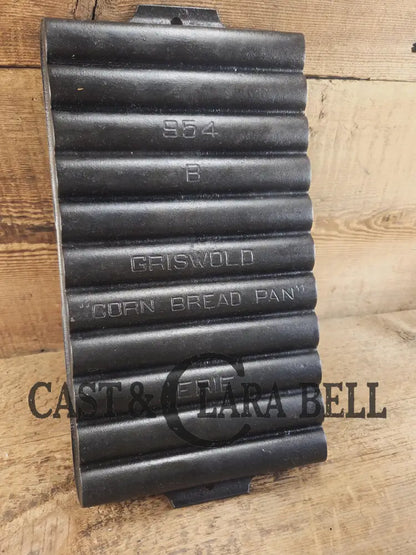 Breadsticks! 1930’s Era Griswold No. 22 Corn Bread Pan 11 cup ’Erie Penn USA,’ 954 B Bakeware