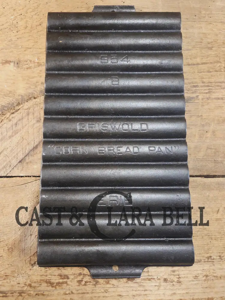 Breadsticks! 1930’s Era Griswold No. 22 Corn Bread Pan 11 cup ’Erie Penn USA,’ 954 B Bakeware