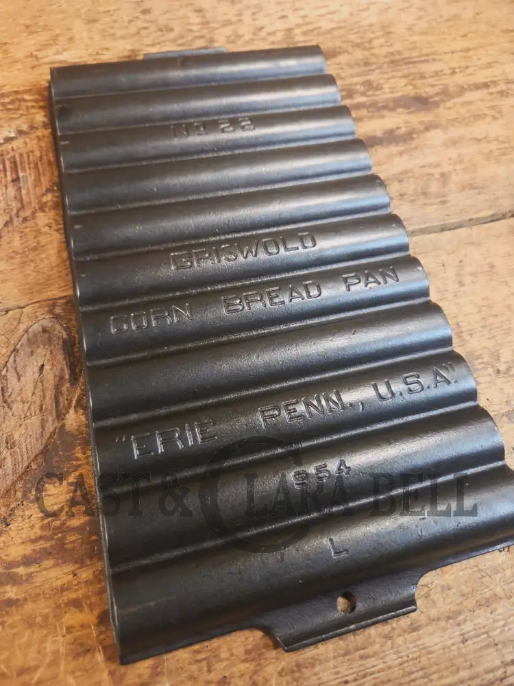 Breadsticks! 1930’s Era Griswold No. 22 Corn Bread Pan 11 cup ’Erie Penn USA,’ 954 L - Bakeware