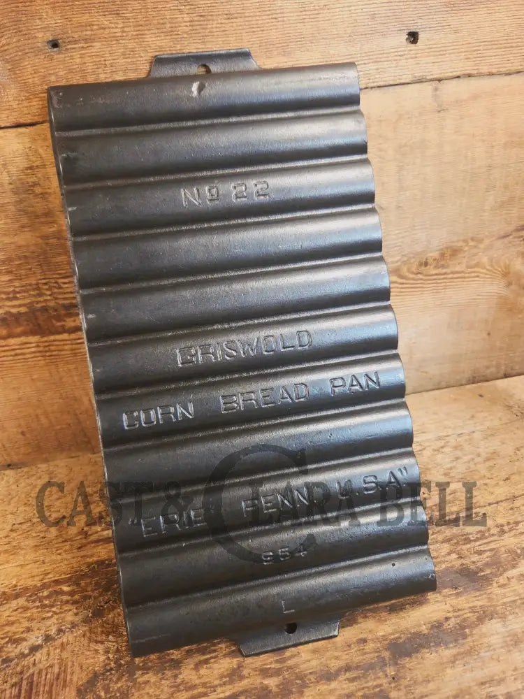 Breadsticks! 1930’s Era Griswold No. 22 Corn Bread Pan 11 cup ’Erie Penn USA,’ 954 L - Bakeware