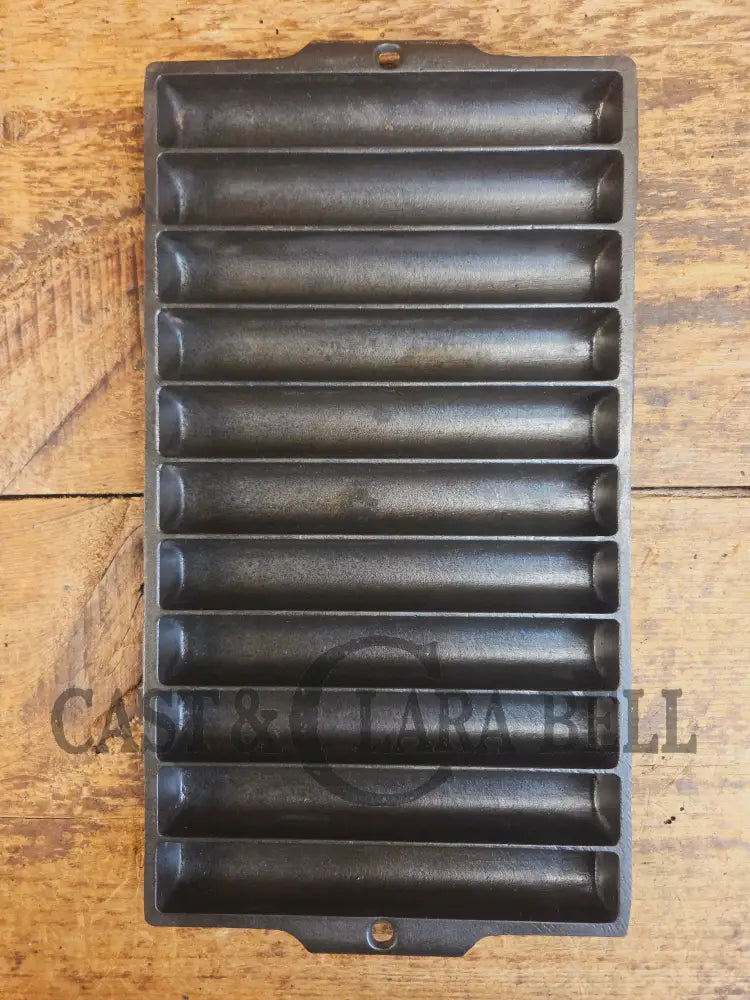 Breadsticks! 1930’s Era Griswold No. 22 Corn Bread Pan 11 cup ’Erie Penn USA,’ 954 L - Bakeware