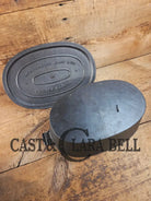 Calling all bread bakers! Beautiful elegant hard to find Wagner made ’Montgomery Ward’ #3 Oval Roaster Dutch Ovens