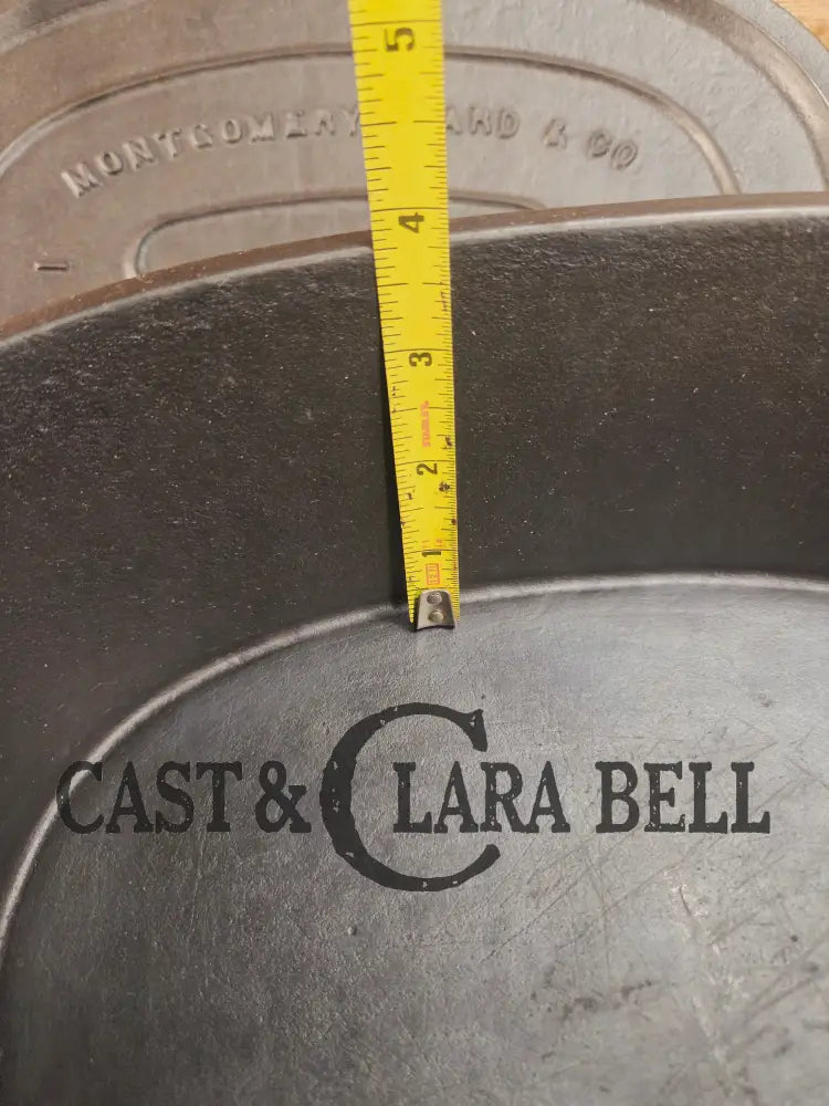 Calling all bread bakers! Beautiful elegant hard to find Wagner made ’Montgomery Ward’ #3 Oval Roaster Dutch Ovens