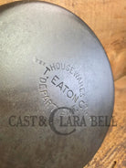 Canadian made vintage T.Eaton Foundry #8 Skillet. The Canadian ’Griswold’ style skillet - Skillet