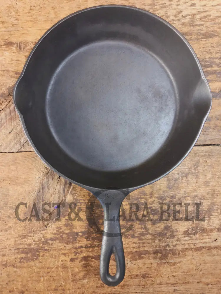 Chicago Hardware Foundry #6 ’Diamond’ Skillet! Our favorite foundry story - Skillet