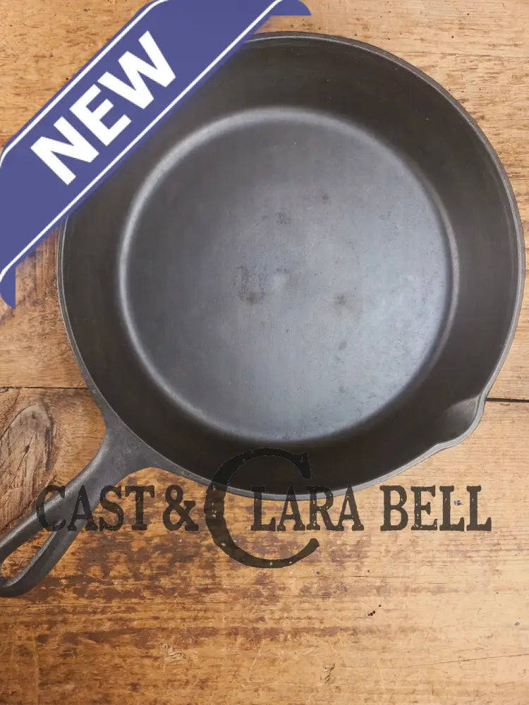 Classic 1910’s Lodge #7 Cast Iron Skillet Three Notch with raised T. Light sleek and ready to cook with! Skillet