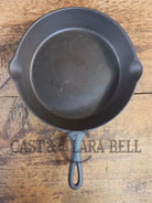 Classic 1910’s Lodge Raised #7 Heat Ring Single Notch. Light sleek and ready to cook with! - Skillet