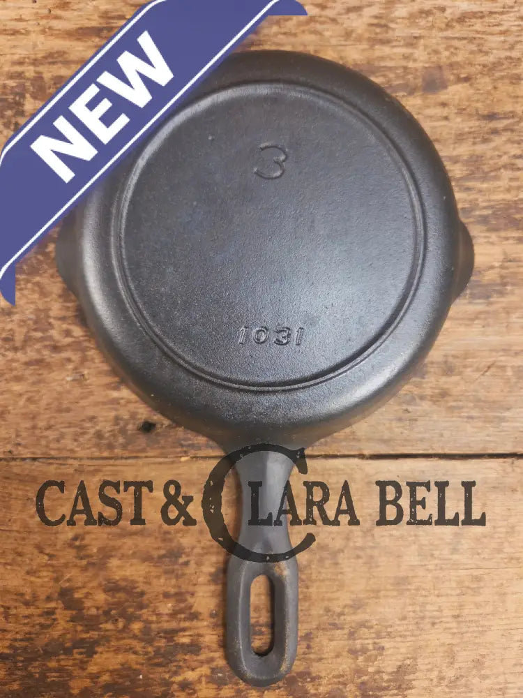 Classic Egg Skillet. 1940’s Griswold Iron Mountain #3 Cast Iron Egg Skillet with Heat Ring 1031 Skillet