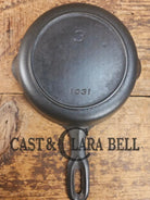 Classic Egg Skillet. 1940’s Griswold Iron Mountain #3 Cast Iron Egg Skillet with Heat Ring 1031 Skillet