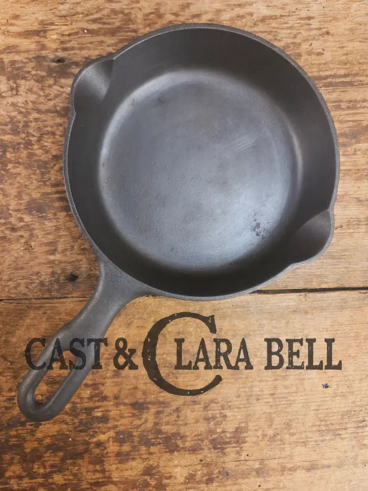 Classic Egg Skillet. 1940’s Griswold Iron Mountain #3 Cast Iron Egg Skillet with Heat Ring 1031 Skillet