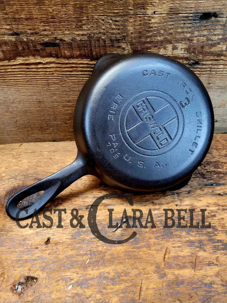 Classic! Griswold #3 Cast Iron Egg Skillet With Large Block Logo 709.