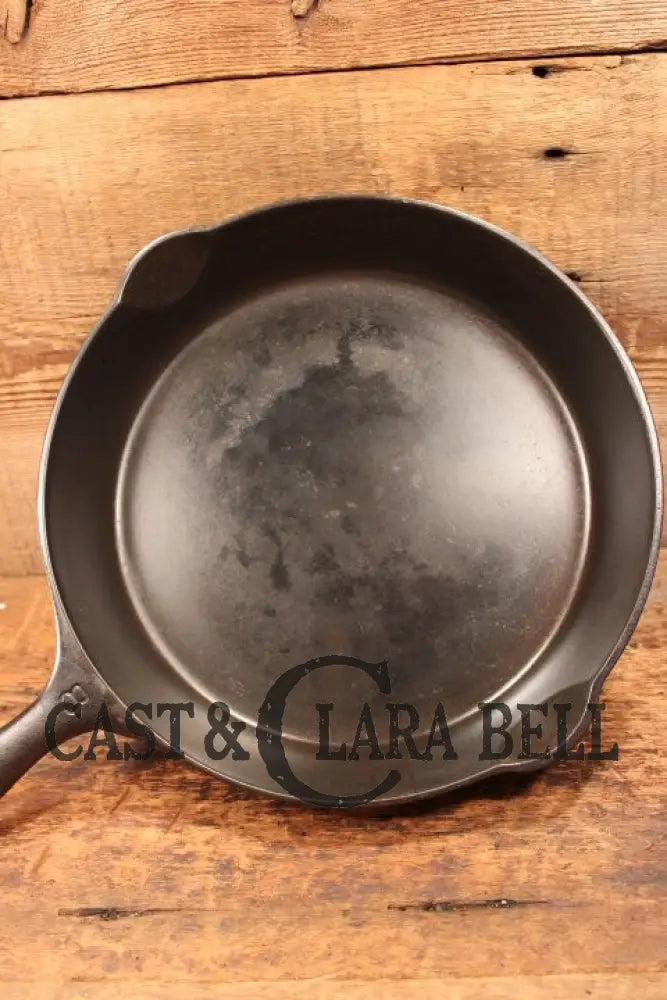 Classic Griswold #8 Skillet With Heat Ring And Large Block Slant Logo 704 D