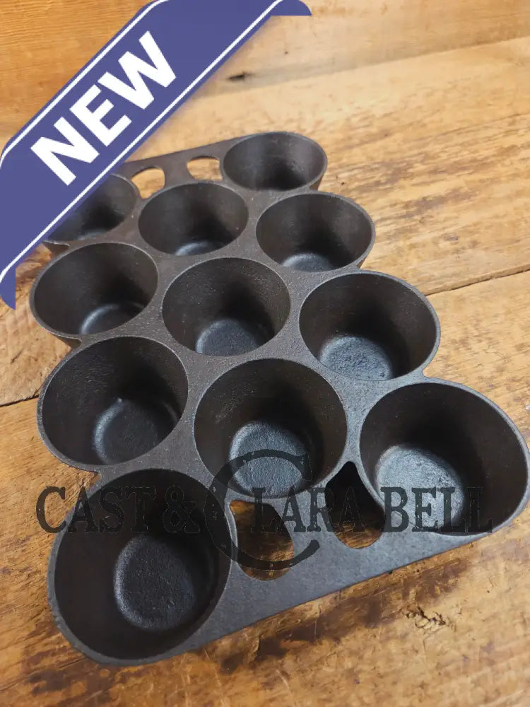 Classic! Griswold No. 10 Popover Pan 948. Variation 14 Closed Frame. Ready to make delicious brownies cupcakes or