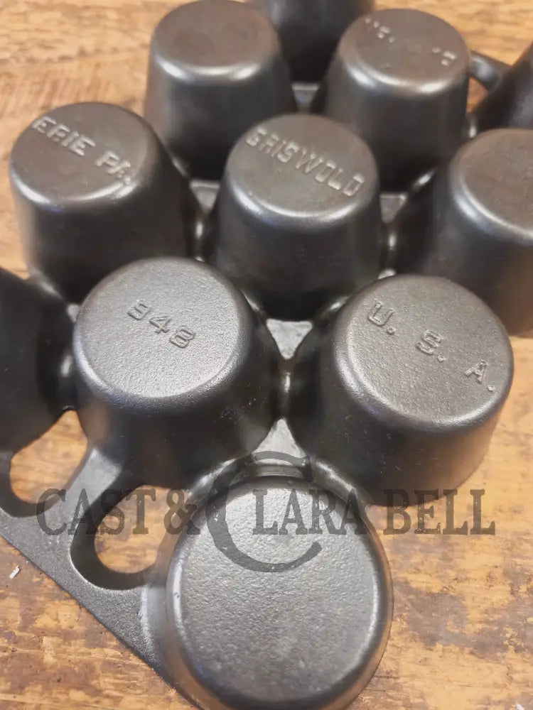 Classic! Griswold No. 10 Popover Pan 948. Variation 14 Closed Frame. Ready to make delicious brownies cupcakes or