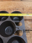 Classic! Griswold No. 10 Popover Pan 948. Variation 14 Closed Frame. Ready to make delicious brownies cupcakes or