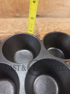 Classic! Griswold No. 10 Popover Pan 948. Variation 14 Closed Frame. Ready to make delicious brownies cupcakes or