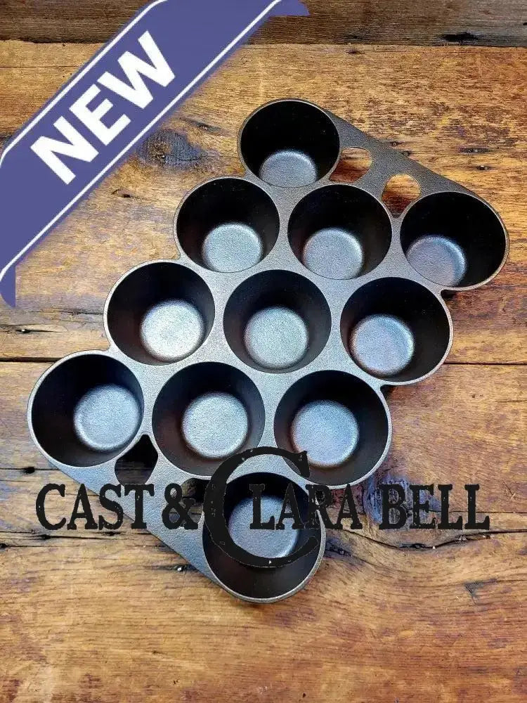 Classic! Griswold No. 10 Popover Pan 948. Variation 14 Closed Frame. Ready to make delicious brownies cupcakes or