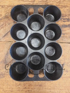 Classic! Griswold No. 10 Popover Pan 948. Variation 14 Closed Frame. Ready to make delicious brownies cupcakes or
