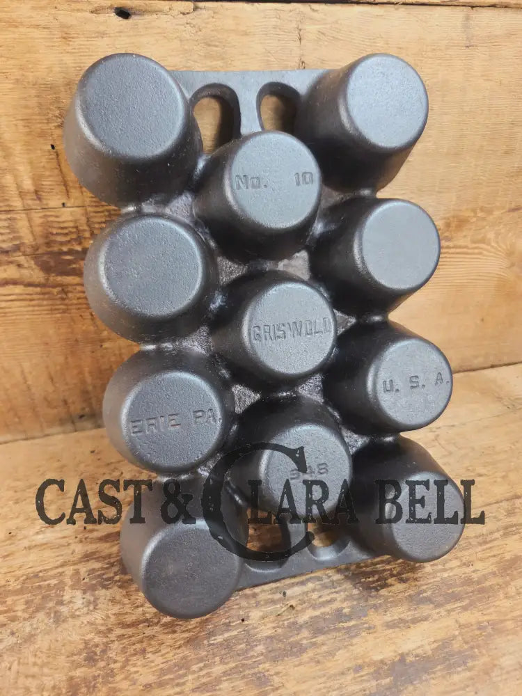 Classic! Griswold No. 10 Popover Pan 948. Variation 14 Closed Frame. Ready to make delicious brownies cupcakes or