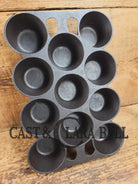 Classic! Griswold No. 10 Popover Pan 948. Variation 14 Closed Frame. Ready to make delicious brownies cupcakes or