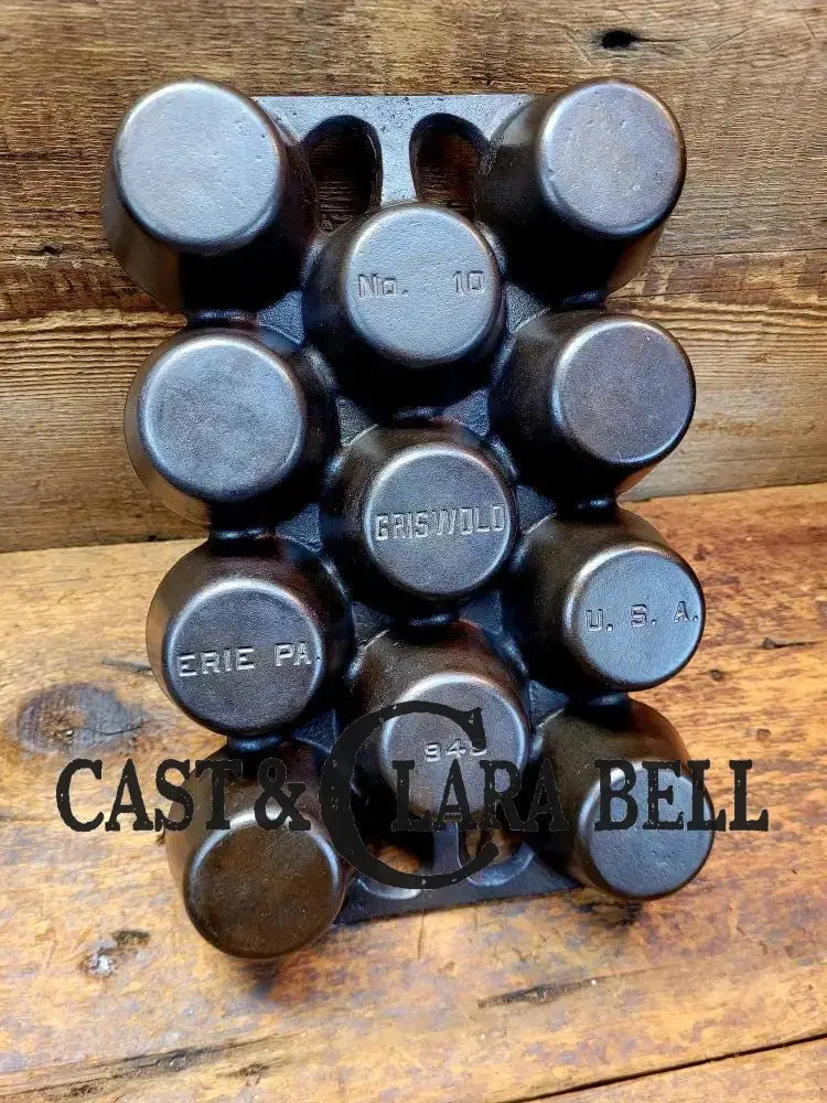 Classic! Griswold No. 10 Popover Pan 948. Variation 14 Closed Frame. Ready to make delicious brownies cupcakes or