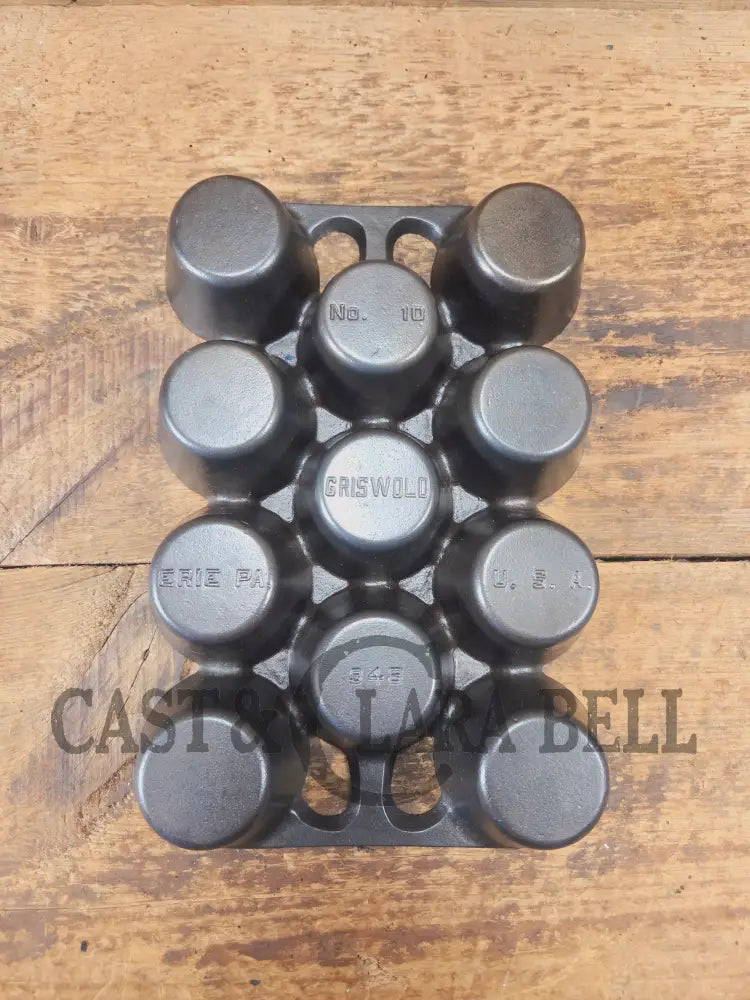 Classic! Griswold No. 10 Popover Pan 948. Variation 14 Closed Frame. Ready to make delicious brownies cupcakes or