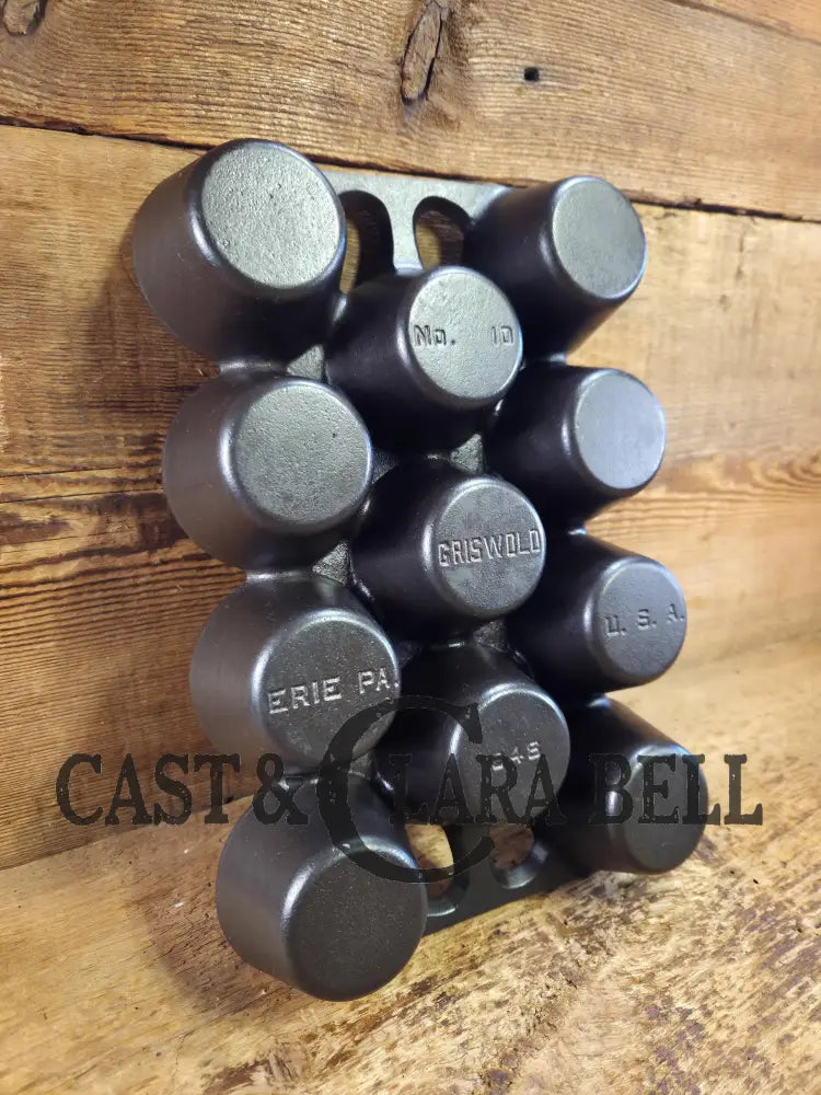 Classic! Griswold No. 10 Popover Pan 948. Variation 14 Closed Frame. Ready to make delicious brownies cupcakes or