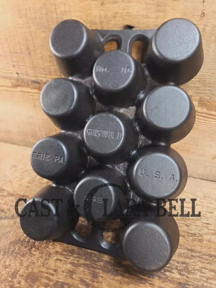 Classic! Griswold No. 10 Popover Pan 948. Variation 14 Closed Frame. Ready to make delicious brownies cupcakes or