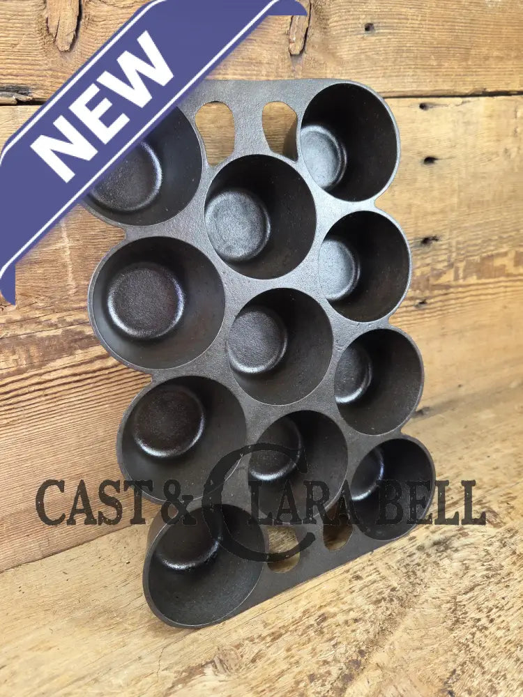 Classic! Griswold No. 10 Popover Pan 948. Variation 14 Closed Frame. Ready to make delicious brownies cupcakes or