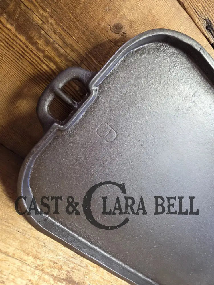 Classic HUGE ERIE #9 Long Griddle p/n 746. Perfect for pancakes by the campfire or in your gourmet kitchen! Griddle