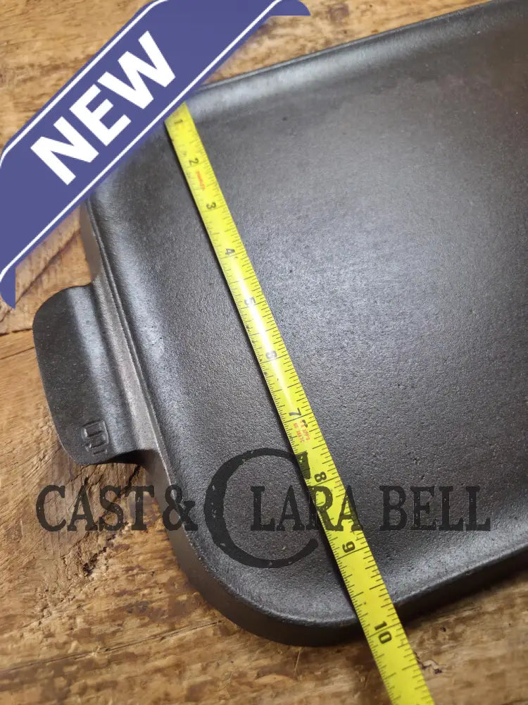 Classic HUGE Griswold #9 Long Griddle 909. Perfect for pancakes by the campfire or in your gourmet kitchen! Griddle
