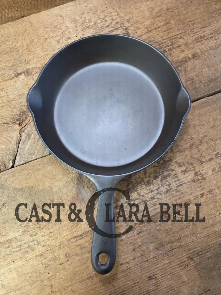 Classic saute skillet! 1930’s Griswold’s Good Health #6 Skillet 656. Beautiful piece to cook with or display. Made for