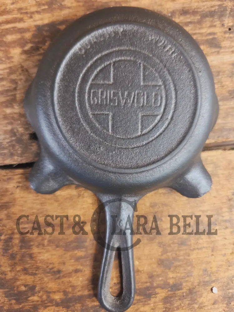 Collectible Griswold ’00’’ Ashtray / Spoon Rest No match holder. Small Novelty cast iron skillet for display or stove!