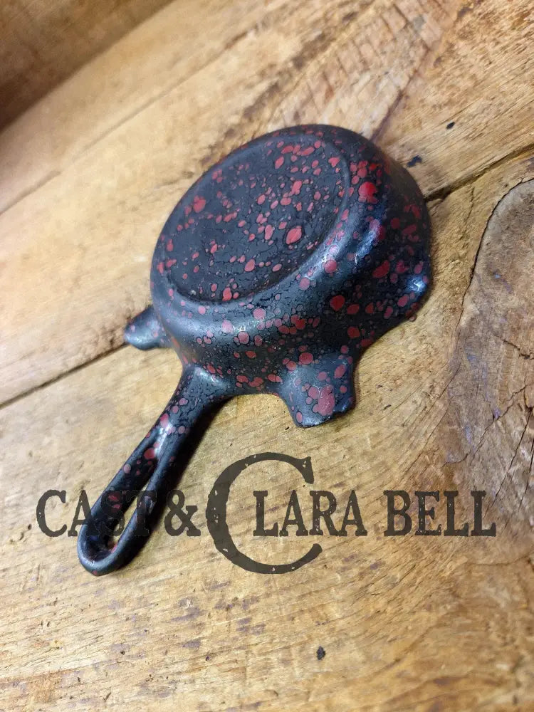 Collectible Griswold ’00’’ Ashtray / Spoon Rest with Black and Red Enamel! Small Novelty cast iron skillet for display