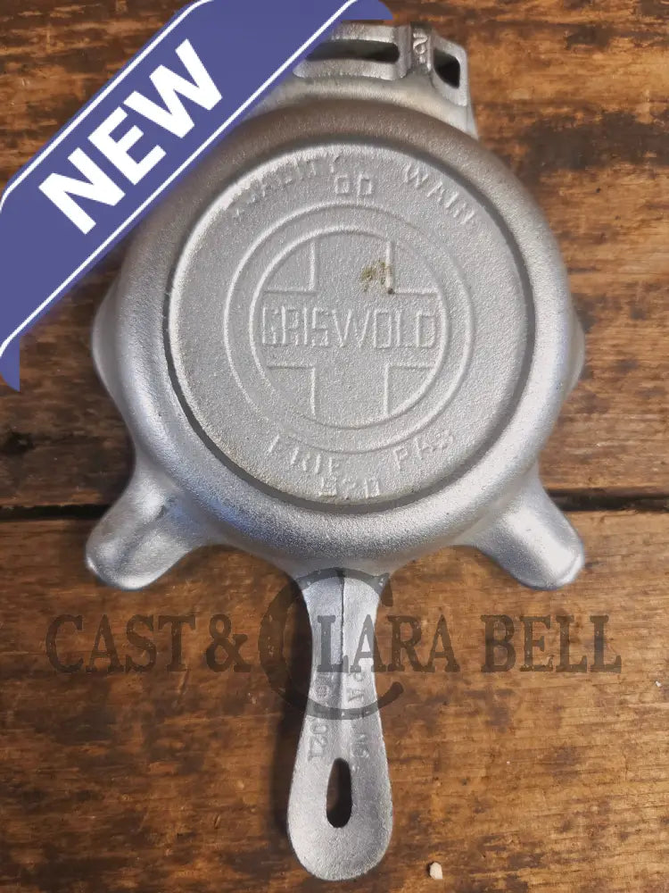 Collectible Griswold 570 Ashtray / Spoon Rest. Small Novelty cast iron (Patent 100,021 skillet for display or stove!