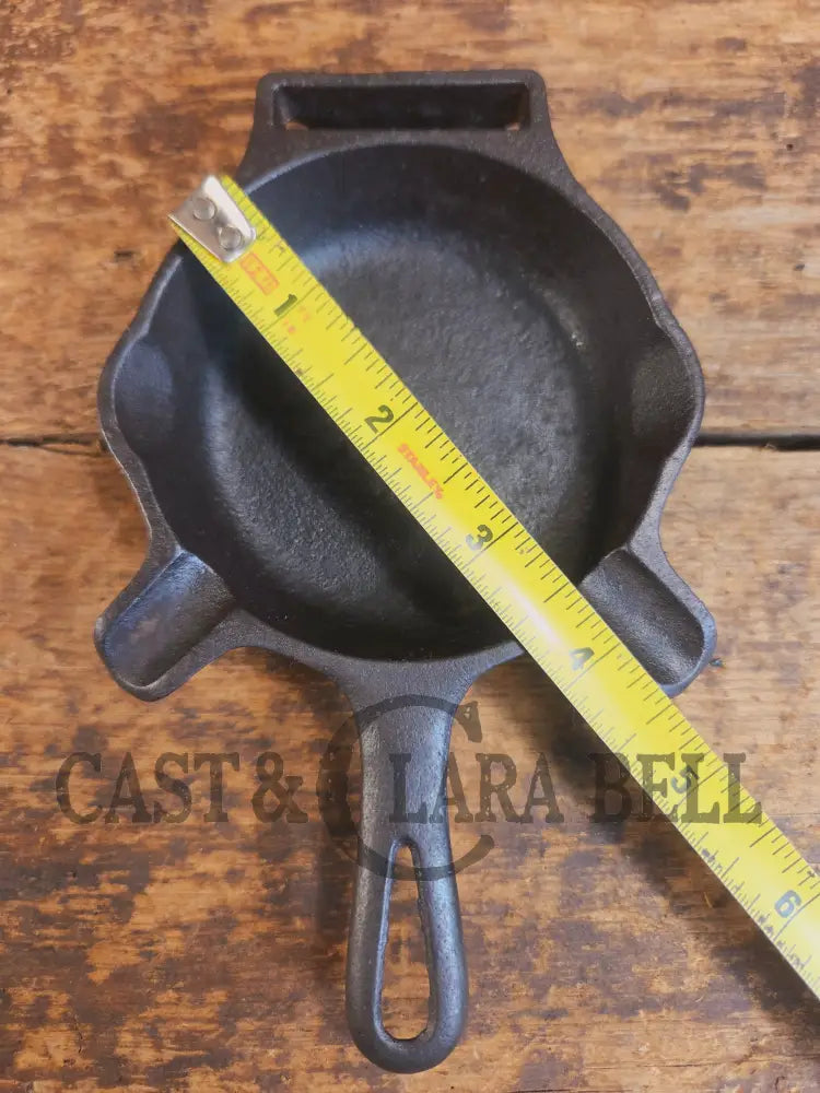 Collectible Griswold 570 Ashtray / Spoon Rest. Small Novelty cast iron skillet for display or stove! Fully Restored so