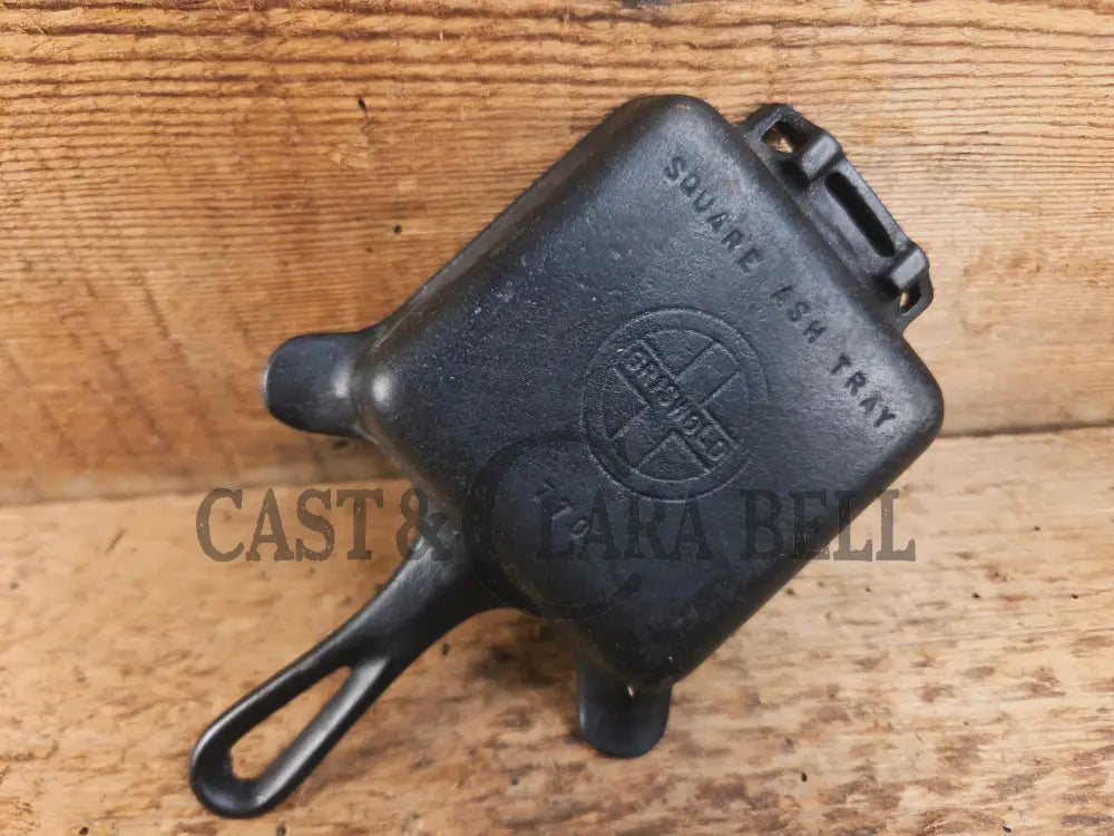 Collectible Griswold 770 Ashtray / Spoon Rest. Small Novelty cast iron skillet for display or stove! Fully Restored so