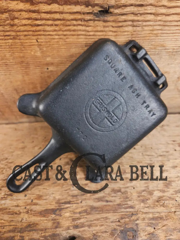 Collectible Griswold 770 Ashtray / Spoon Rest. Small Novelty cast iron skillet for display or stove! Fully Restored so