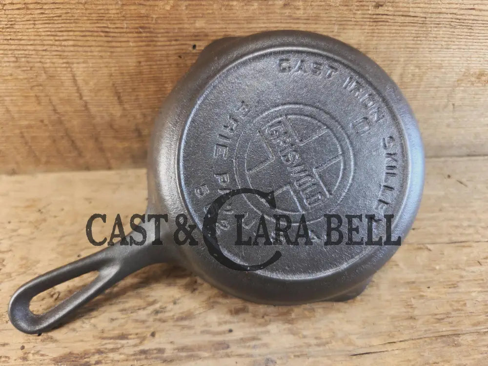 Collectible Toy Griswold No. Cast Iron Skillet. Great for display OR for your junior chef! SC24 Skillet