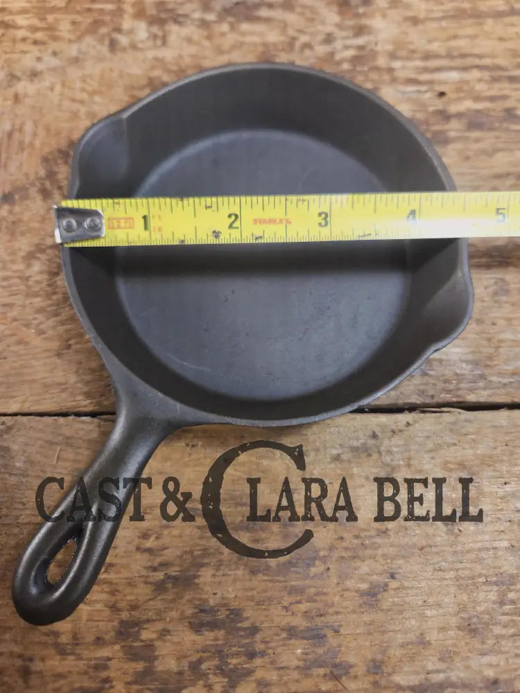 Collectible Toy Wagner No. Cast Iron Skillet. Great for display OR for your junior chef! SC24 Skillet